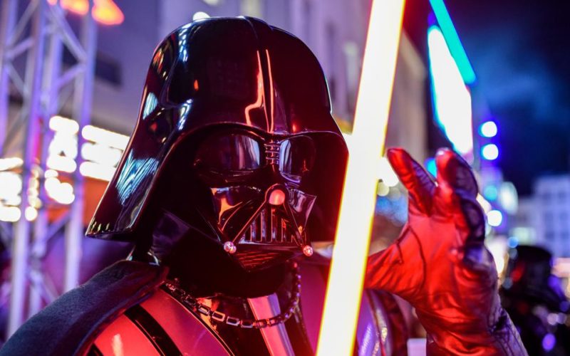 A murit actorul care l-a jucat pe Darth Vader. Cine este Dave Prowse, culturistul cu cea mai cunoscută cască din lume