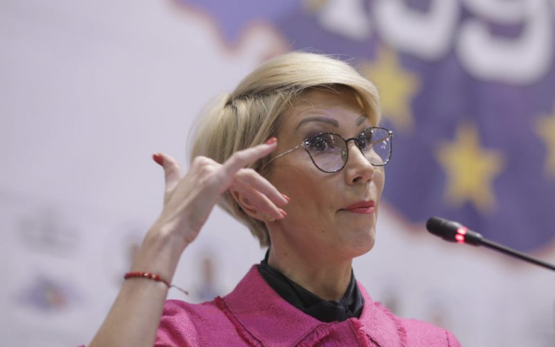 Mesajul Ralucăi Turcan pentru cei care nu vor să se vaccineze: “Nu putem spune că riscul a trecut”