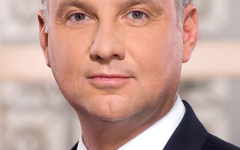 Un jurnalist polonez riscă 3 ani de închisoare pentru că l-a numit „idiot” pe preşedintele Andrzej Duda