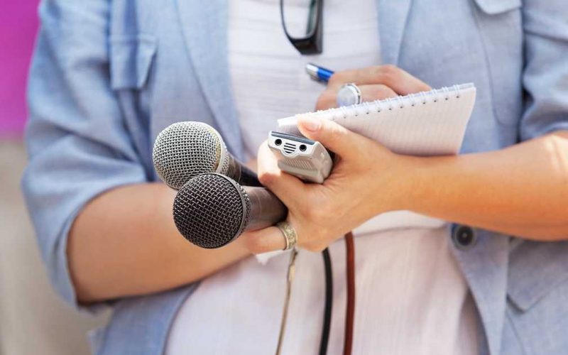 Ameninţări şi falsuri la adresa unei jurnaliste. „Dacă mie mi-au făcut aşa, ce le fac celor care nu au puterea presei?”
