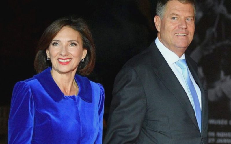 Designerul Andreea Tincu, dezvăluiri inedite despre ţinutele purtate de Carmen Iohannis