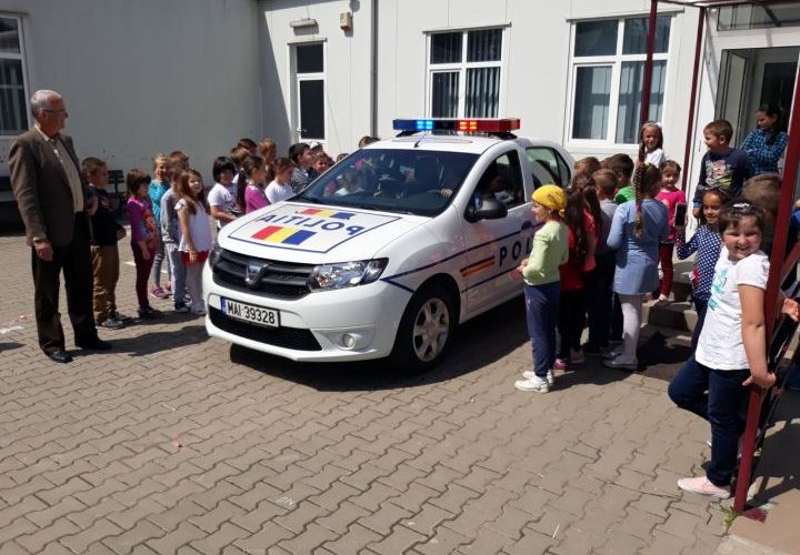 Ziua copilului, sărbătorită de Poliţia Română