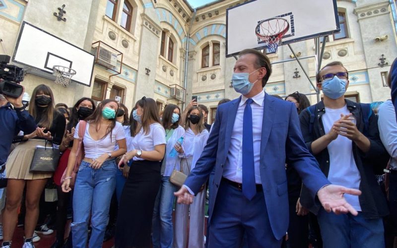 Florin Cîţu, dans ca la 20 de ani