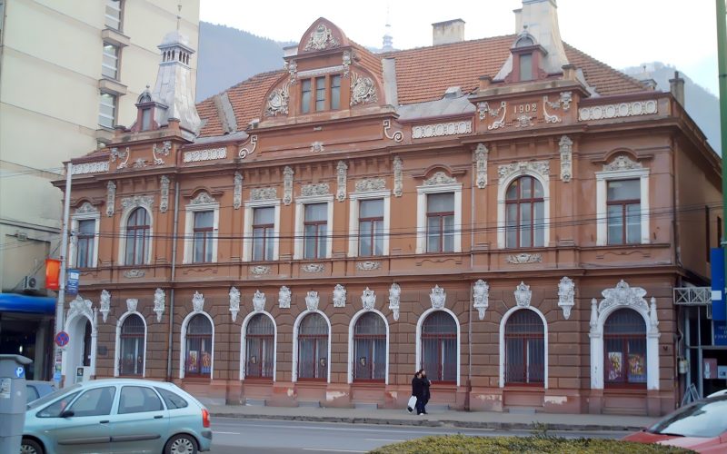 Muzeul de Artă va beneficia de cofinanţare de la bugetul local pentru lucrările de reabilitare a faţadei