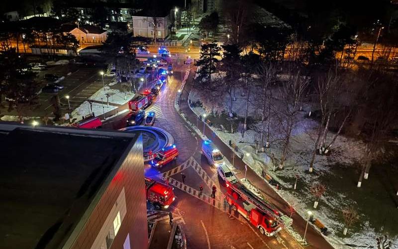 Incendiu la spital, sute de pacienţi evacuaţi